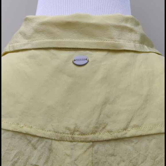 100% Silk Guess sleeveless blouse - Picture 2 of 4